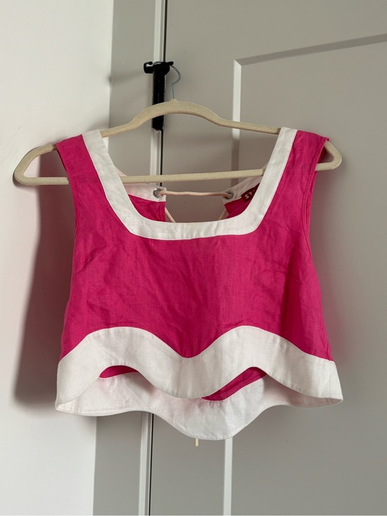 STAUD Tops - STAUD Pink and White Scalloped Hem Crop Tank